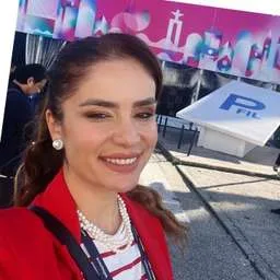 Selcen Uyguntüzel, CGO at Comodif