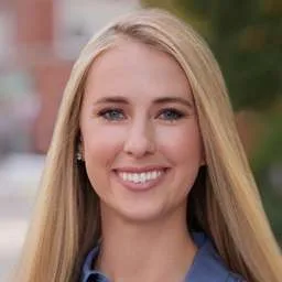 Carolyn Simmons