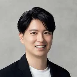 Akitomo Naoi