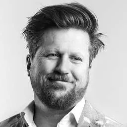 Lucas Van Oostrum
