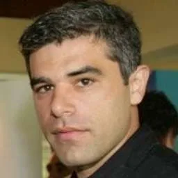 Nikos Karapanagou