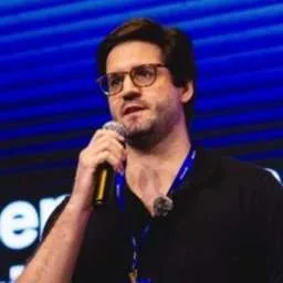 Olavo Nigel Saptchenko Meyer