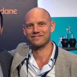 Fredrik Söderlindh