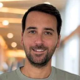 Bradley Lafond, CEO & Co-Founder at Fundora