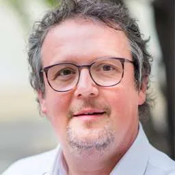 Vladan Hejnic, CEO at VIVnetworks.com s.r.o.