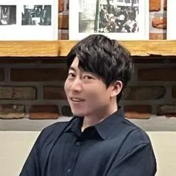 Seunghoon Woo