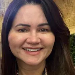 Flávia Brito