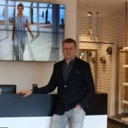 Krzysztof Bajolek, Angel Investor