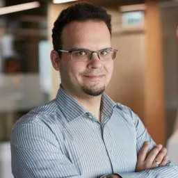 Michał Wrzołek
