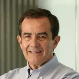Hernan Orellana, Angel Investor