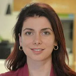 Nina Ross, CEO at Egeekowl