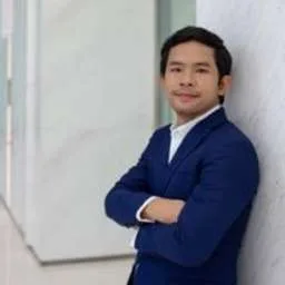 Poramin Insom, Angel Investor