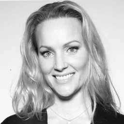 Louise Carell