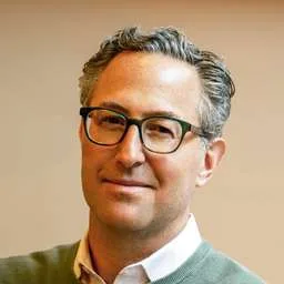 Jeffrey Glueck
