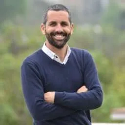 Juan Pablo Larenas González