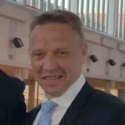 Lasse Mäkinen