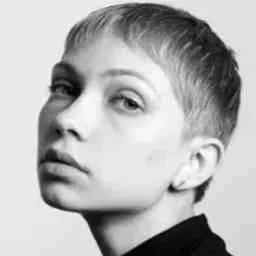Tavi Gevinson, Angel Investor